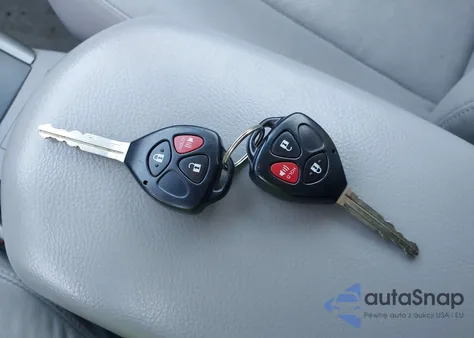 2008 Toyota Rav4 Limited from USA, damaged, VIN JTMBD31V286086610